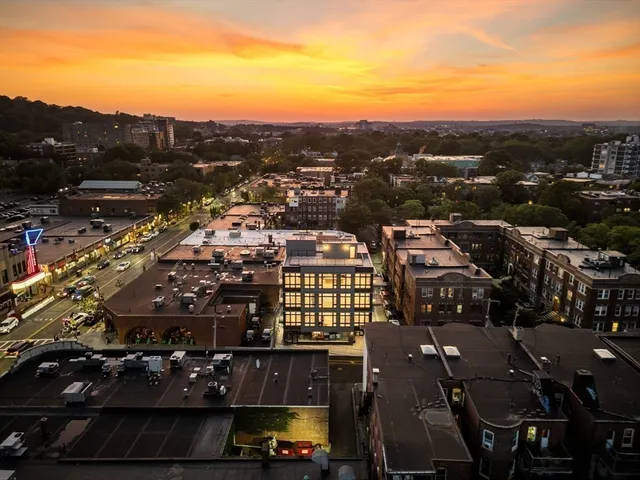 $3,325,000 | 14 Green Street, Unit PH1, Brookline, MA 02446