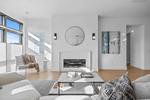 $3,325,000 | 14 Green Street, Unit PH1, Brookline, MA 02446