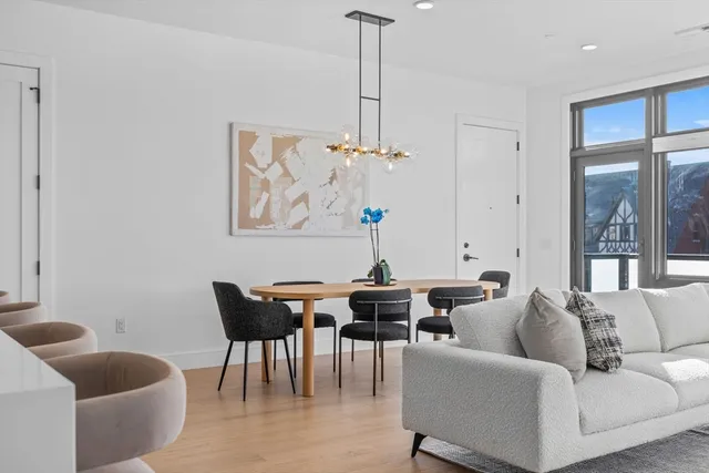 $3,325,000 | 14 Green Street, Unit PH1, Brookline, MA 02446