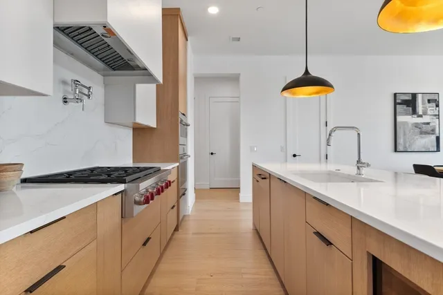 $3,325,000 | 14 Green Street, Unit PH1, Brookline, MA 02446