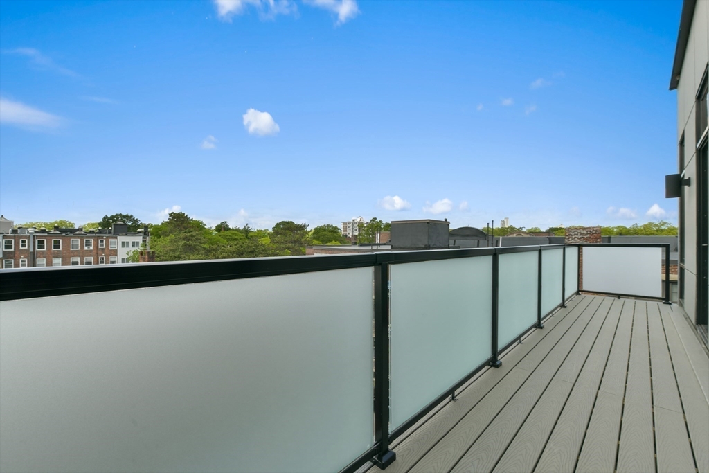 14 Green Street, Unit PH1 Brookline, MA 02446 - Photo 10 of 42