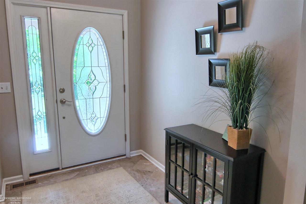 692 Stoddard Road Richmond, MI 48062 - Photo 5 of 31 31298410-4.JPG