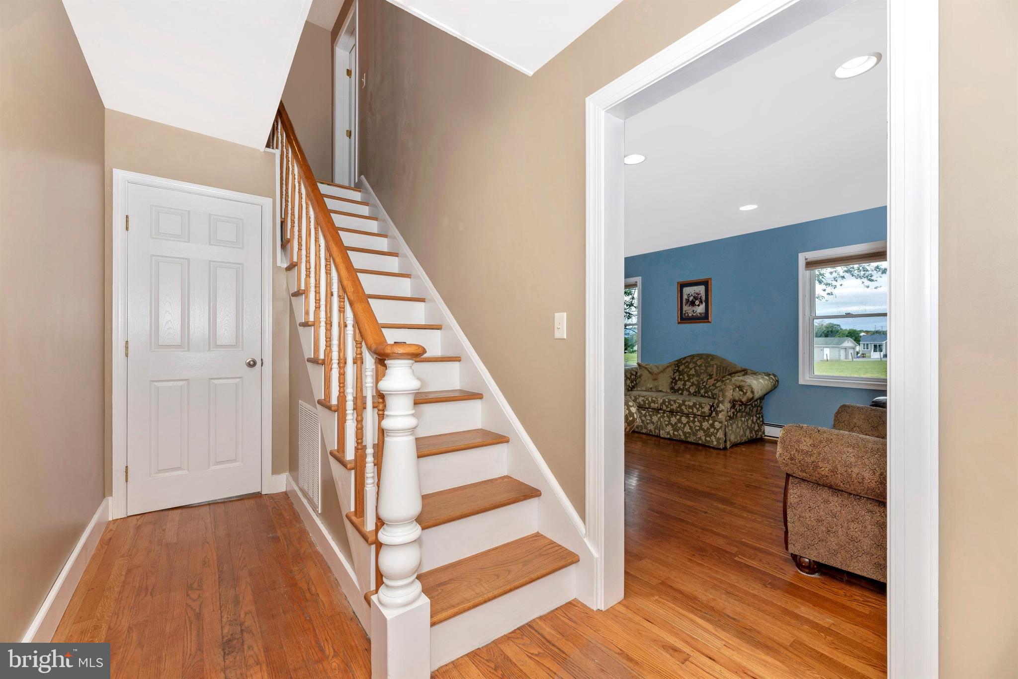 10006 Longs Mill Road Rocky Ridge, MD 21778 - Photo 35 of 66 Stair case