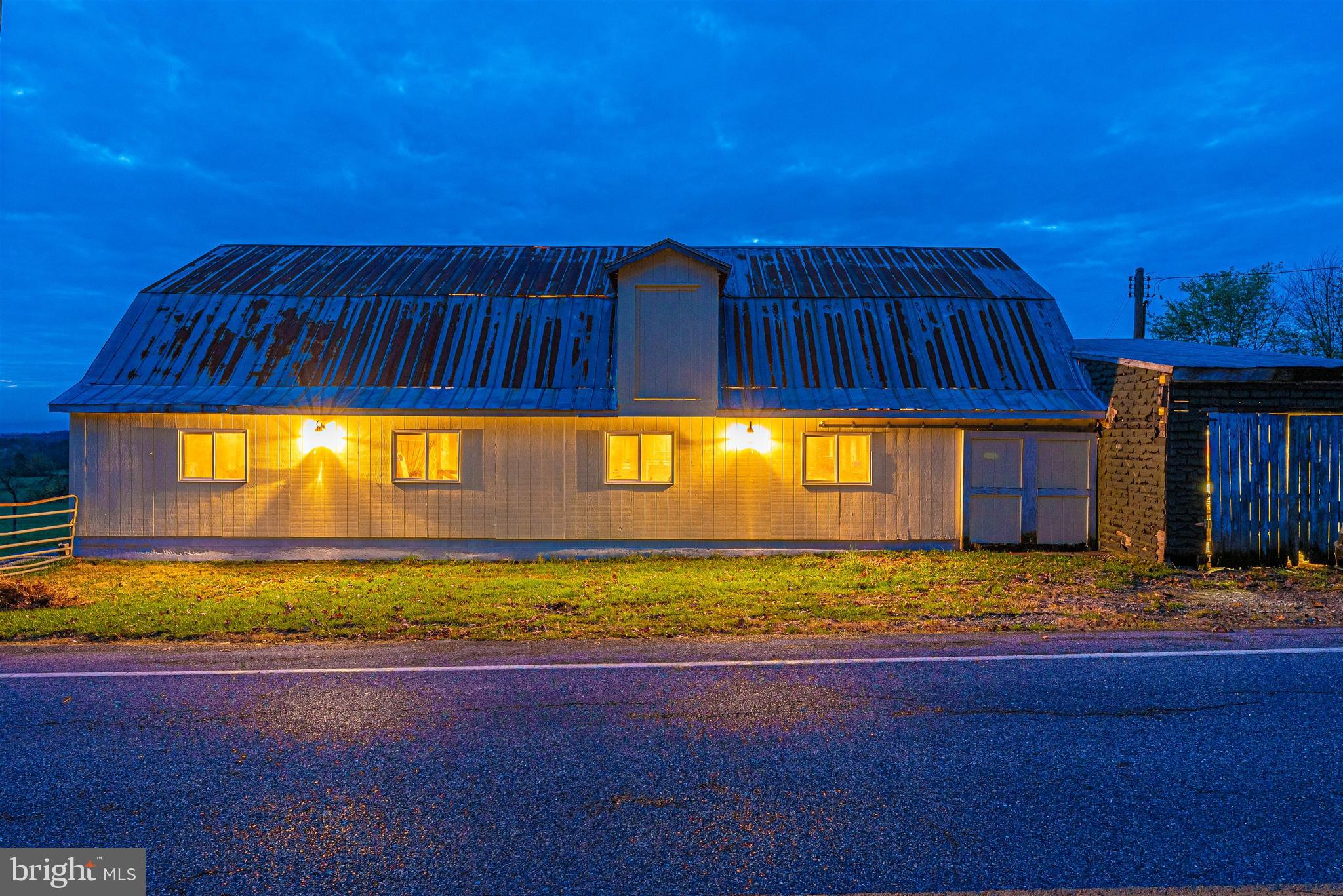 10006 Longs Mill Road Rocky Ridge, MD 21778 - Photo 6 of 66 Twilight Barn