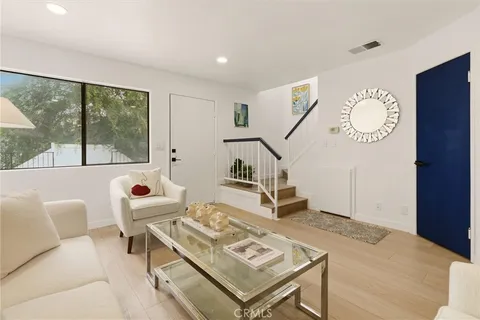$499,995 | 633 Hardin Drive, Unit 3, Inglewood, CA 90302