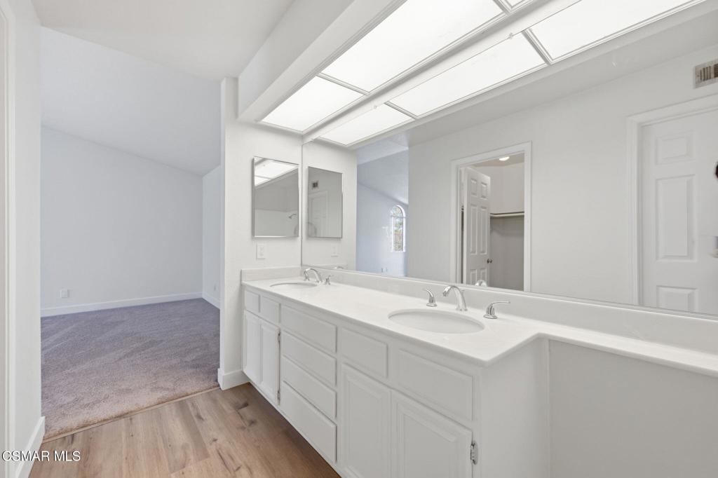 802 Congressional Road Simi Valley, CA 93065 - Photo 18 of 37