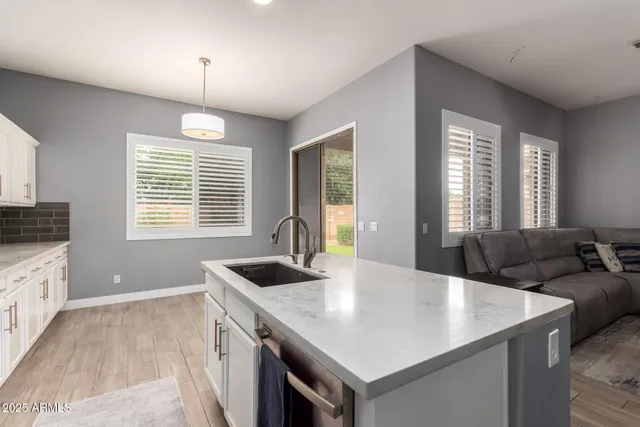 $2,800 | 1676 East Hawken Place, Chandler, AZ 85286