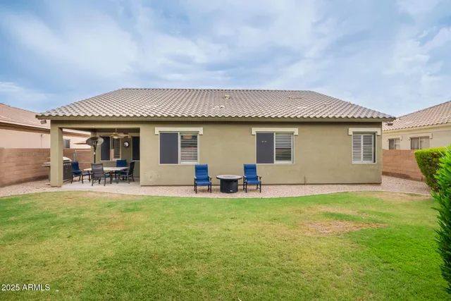 $2,800 | 1676 East Hawken Place, Chandler, AZ 85286