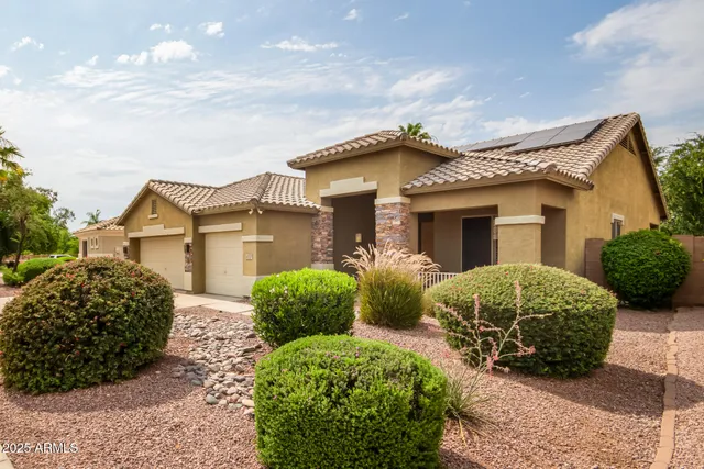 $2,800 | 1676 East Hawken Place, Chandler, AZ 85286
