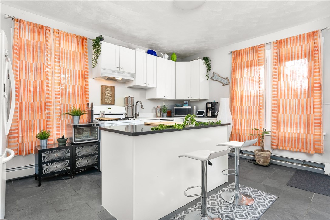 44 Messer Street Providence, RI 02909 - Photo 5 of 38