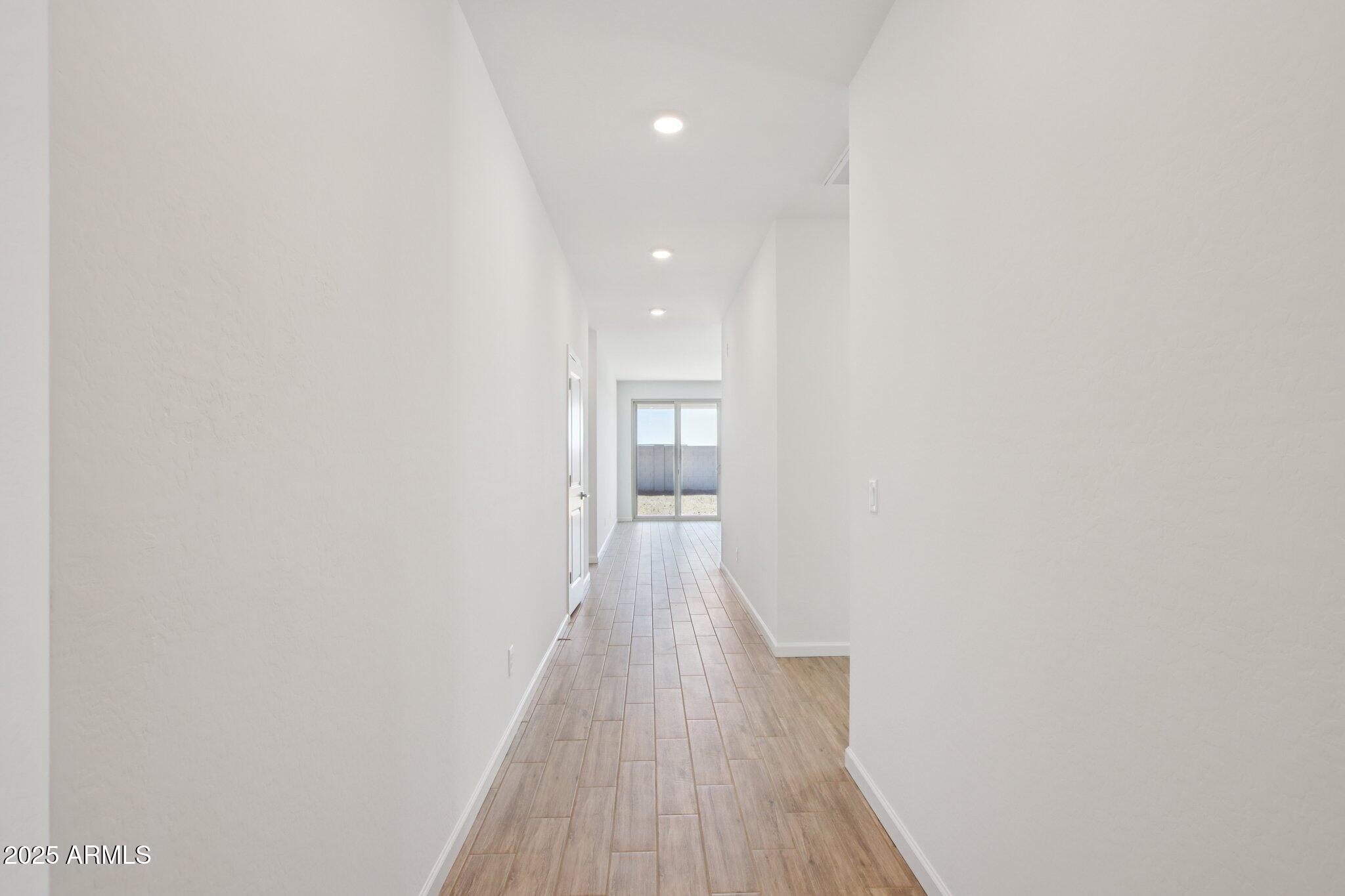 5-web-or-mls-W Bajada Rd-S1709-005