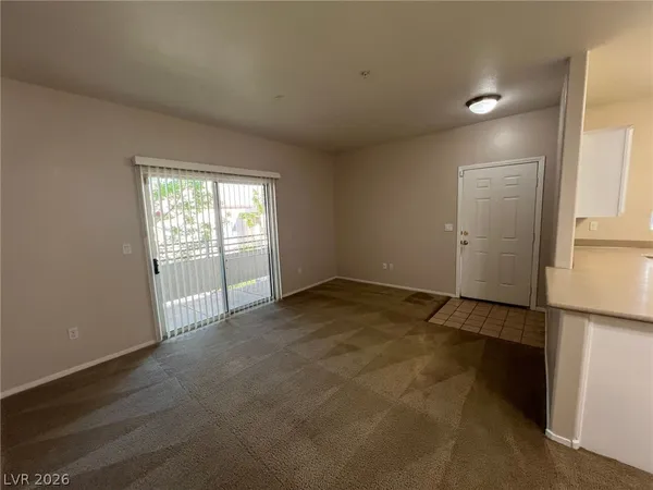 $1,500 | 2291 West Horizon Ridge Parkway, Unit 4222, Henderson, NV 89052