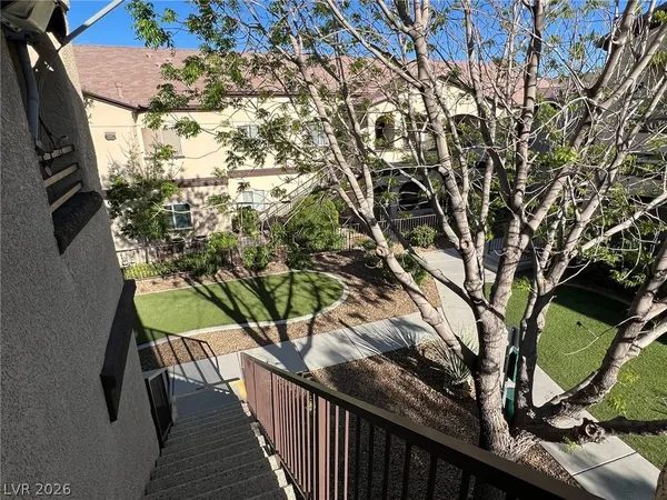 $1,500 | 2291 West Horizon Ridge Parkway, Unit 4222, Henderson, NV 89052