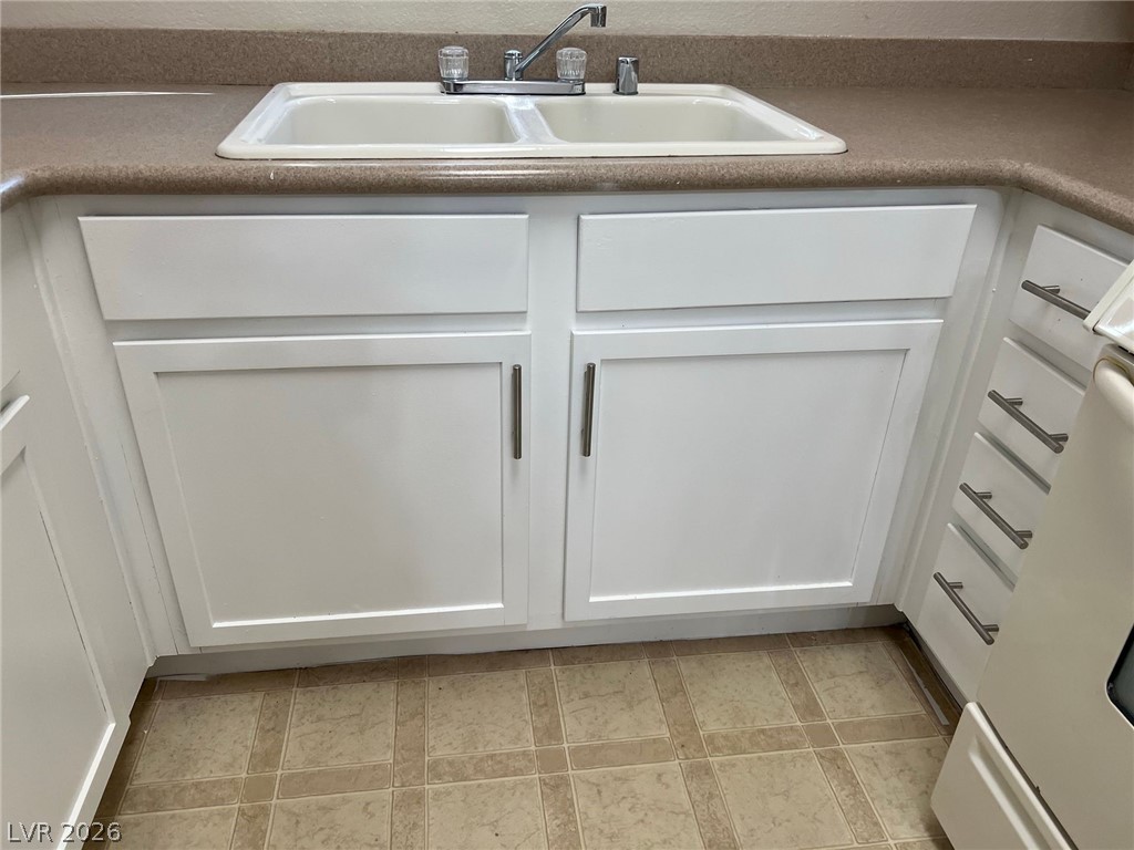 2291 West Horizon Ridge Parkway, Unit 4222 Henderson, NV 89052 - Photo 6 of 32