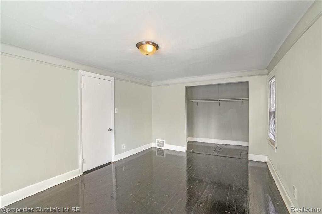 4348 Harvard Road Detroit, MI 48224 - Photo 7 of 9