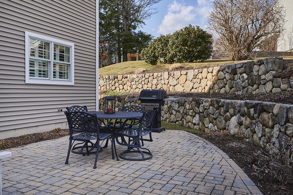 20 Bridge Road, Unit 10 Northampton, MA 01062 - Photo 33 of 42