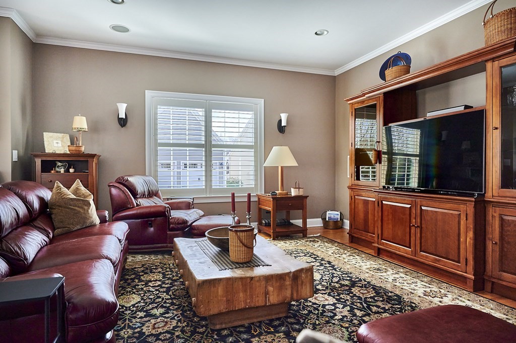 20 Bridge Road, Unit 10 Northampton, MA 01062 - Photo 8 of 42