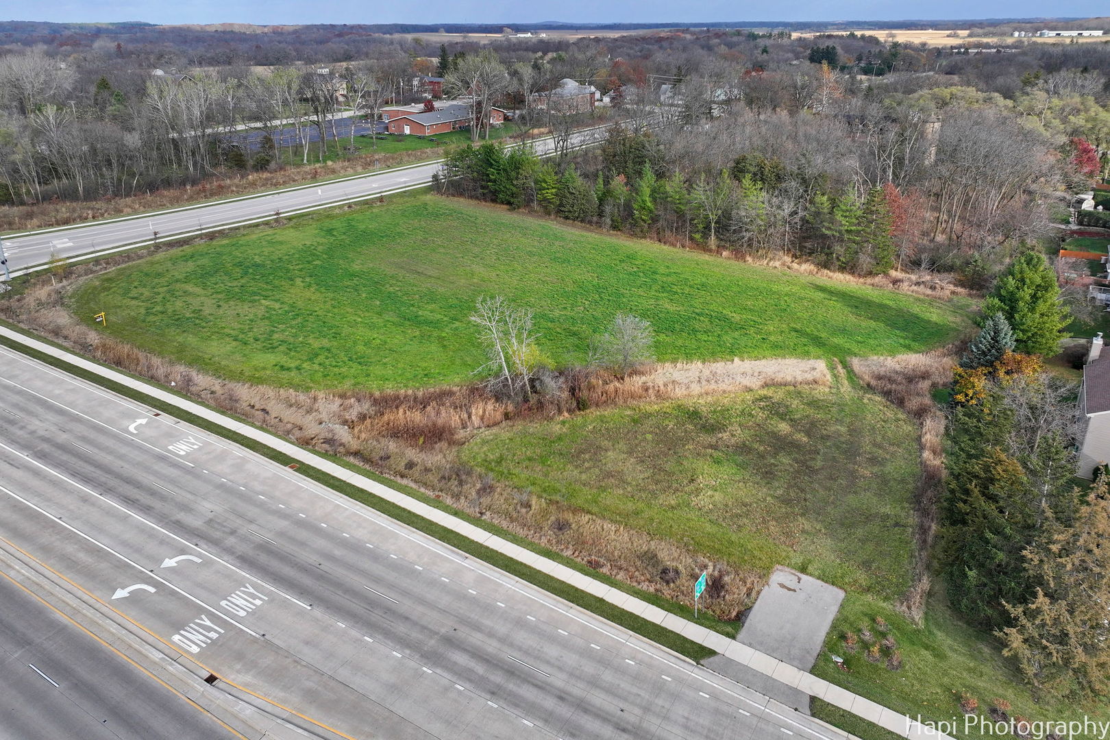 19135 West Millburn Road Old Mill Creek, IL 60046 - Photo 4 of 7 a view of a garden with a lake view