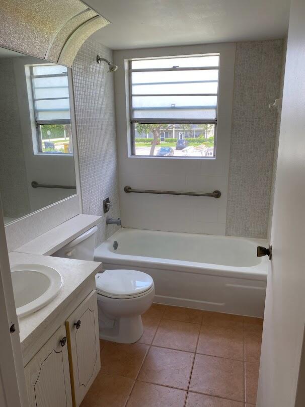 99 Mansfield D Boca Raton, FL 33434 - Photo 10 of 16 IMG_7212