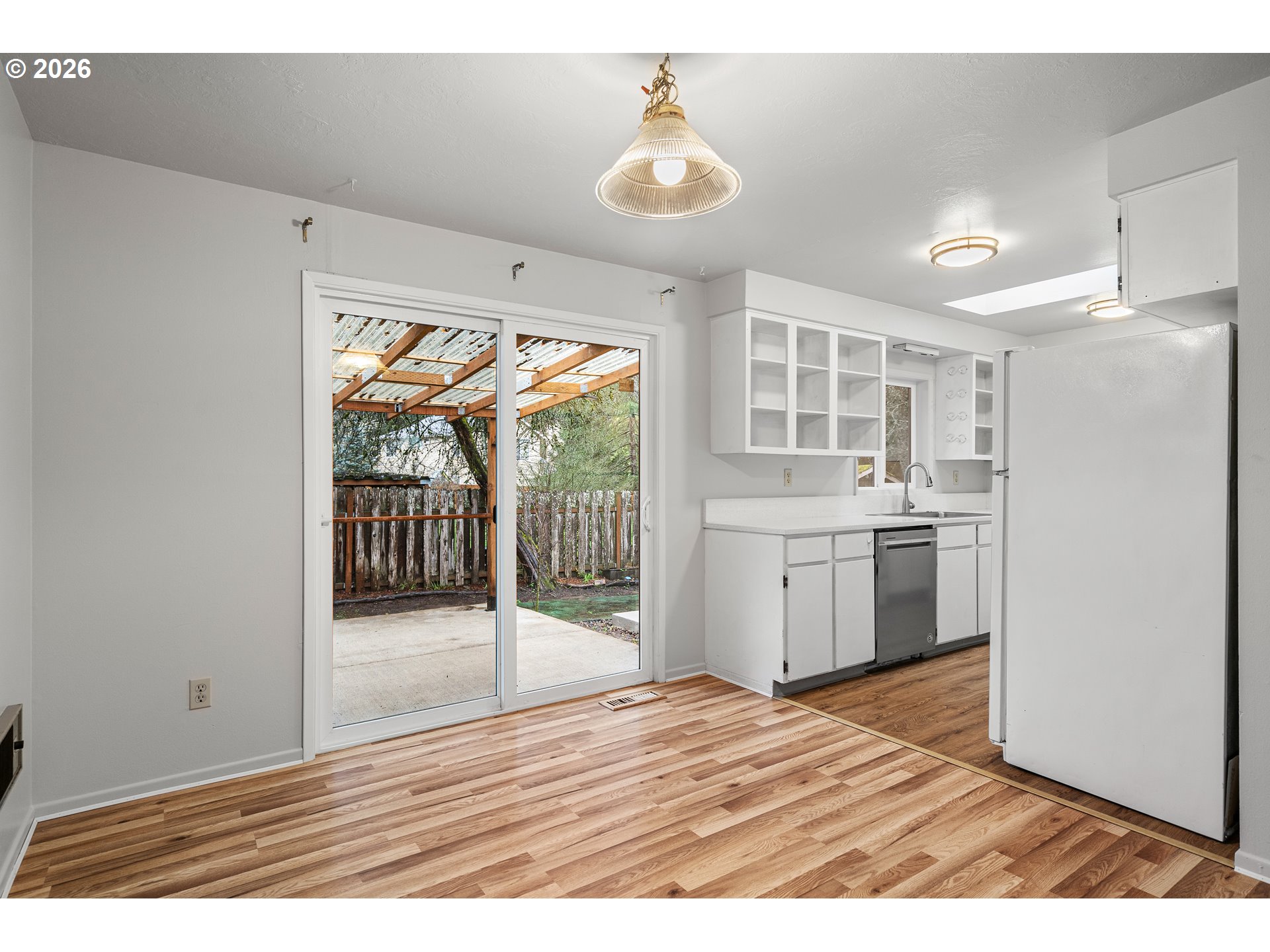 5803 Southwest 56th Avenue Portland, OR 97221 - Photo 11 of 31