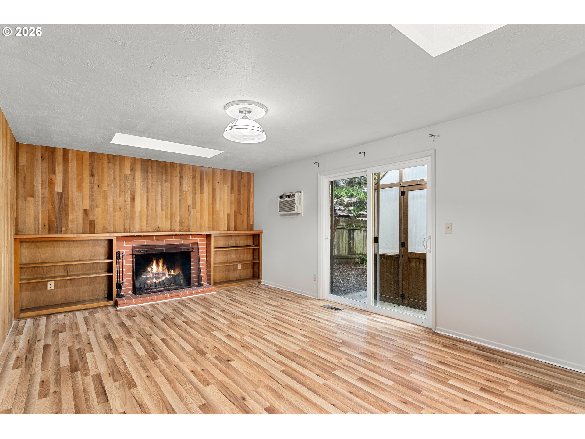 5803 Southwest 56th Avenue Portland, OR 97221 - Photo 19 of 31