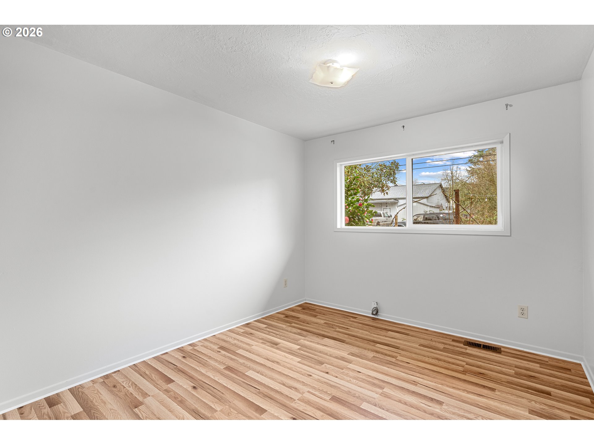 5803 Southwest 56th Avenue Portland, OR 97221 - Photo 22 of 31