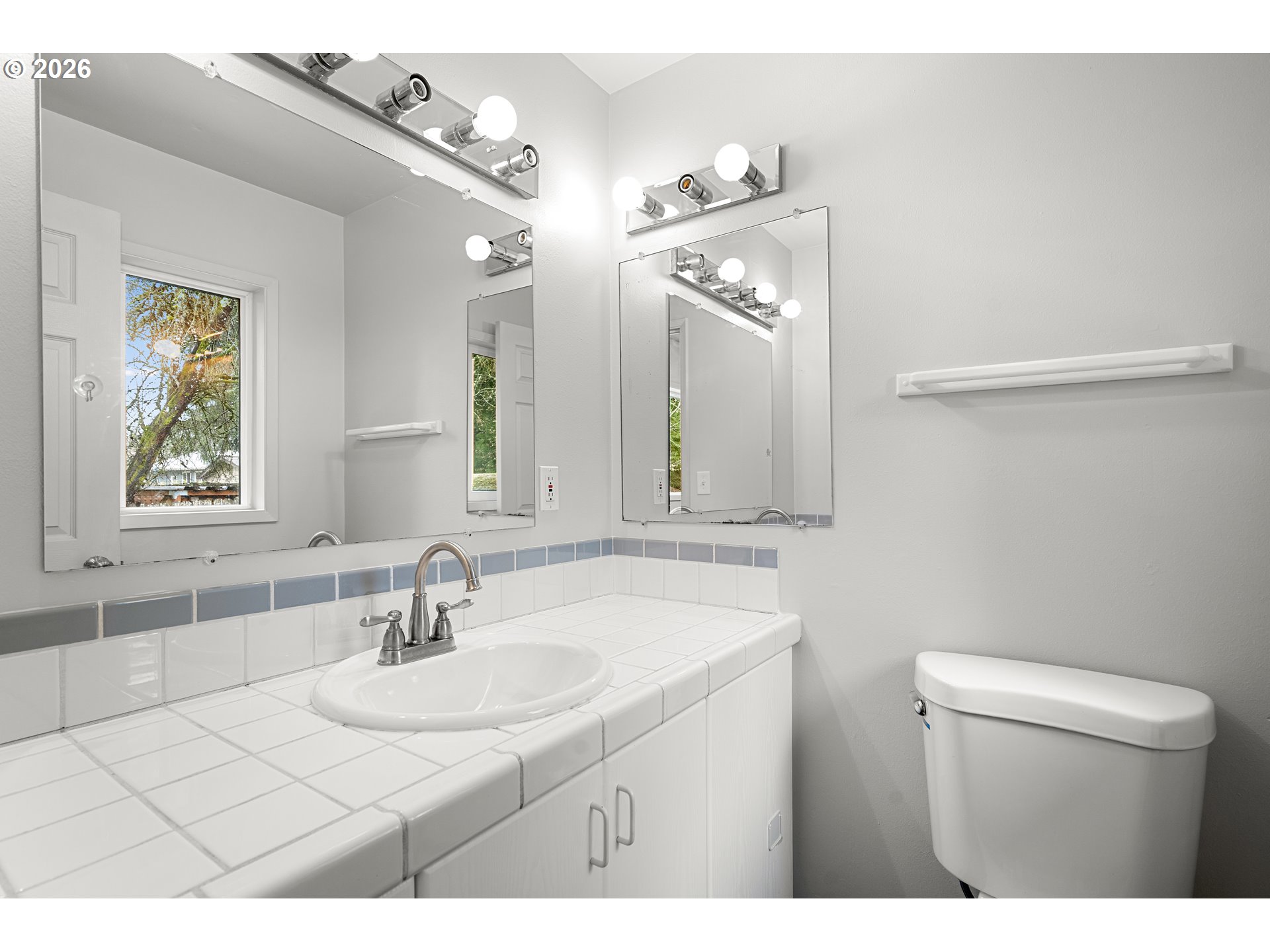 5803 Southwest 56th Avenue Portland, OR 97221 - Photo 26 of 31