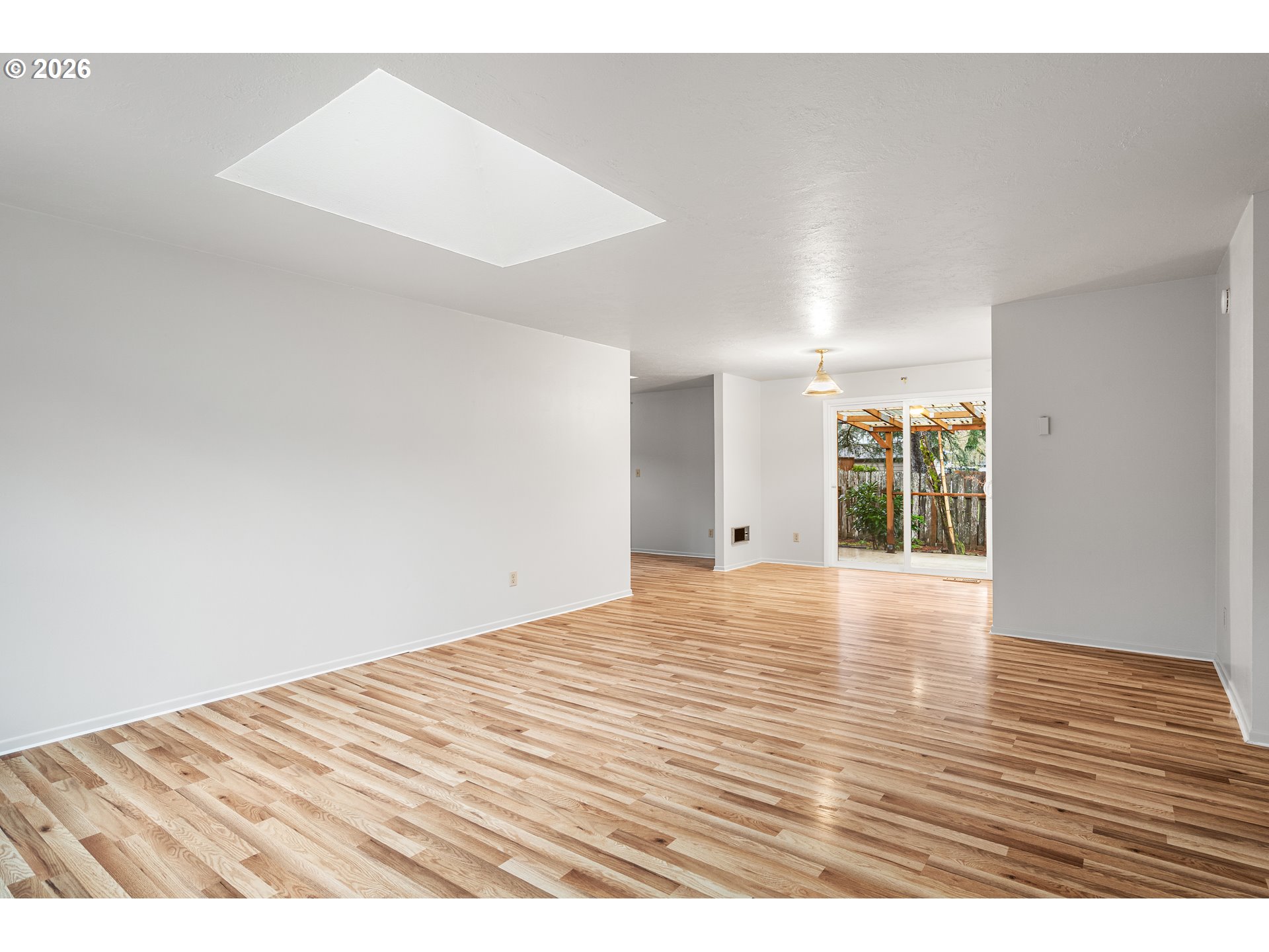 5803 Southwest 56th Avenue Portland, OR 97221 - Photo 5 of 31