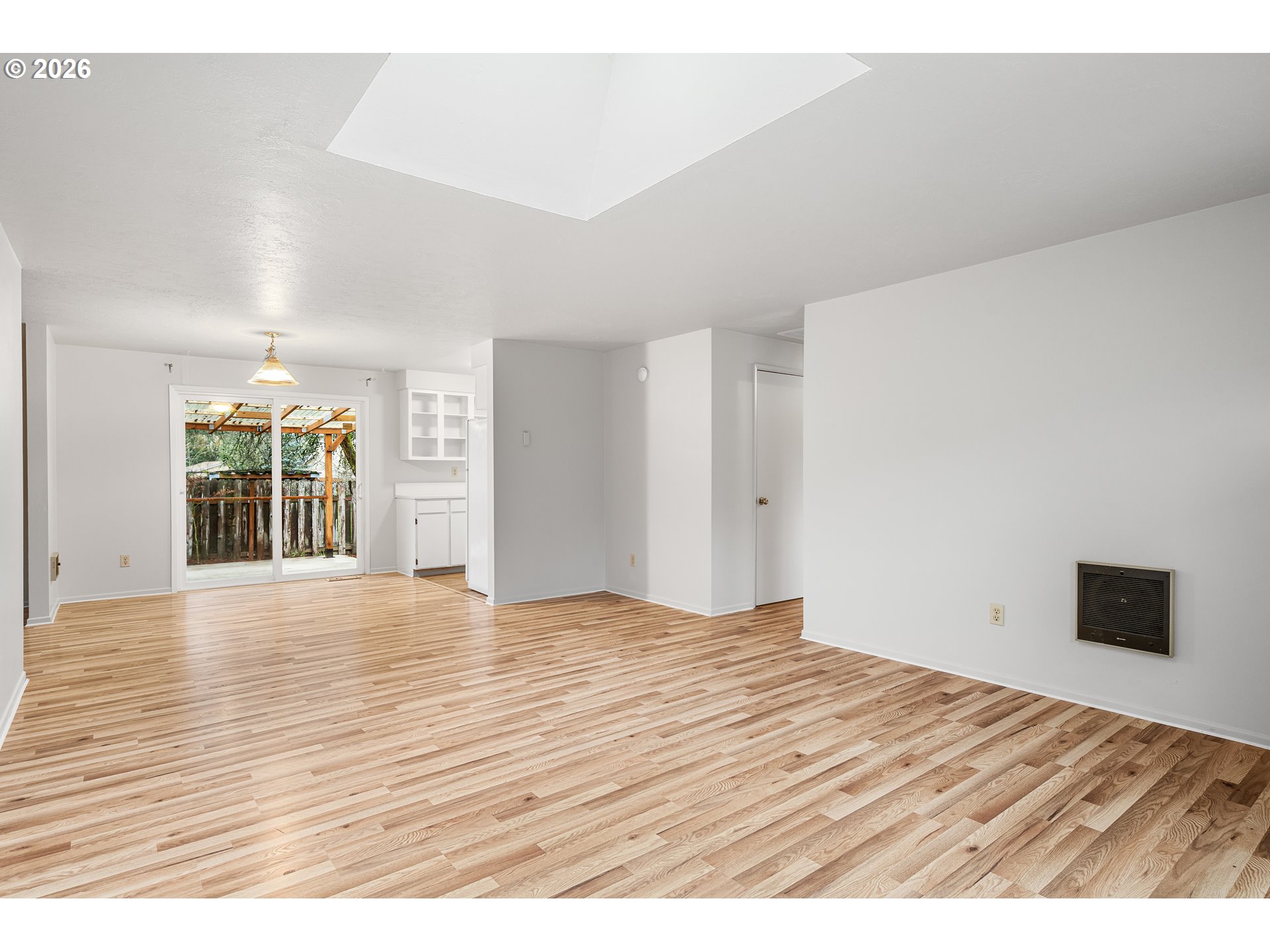 5803 Southwest 56th Avenue Portland, OR 97221 - Photo 6 of 31