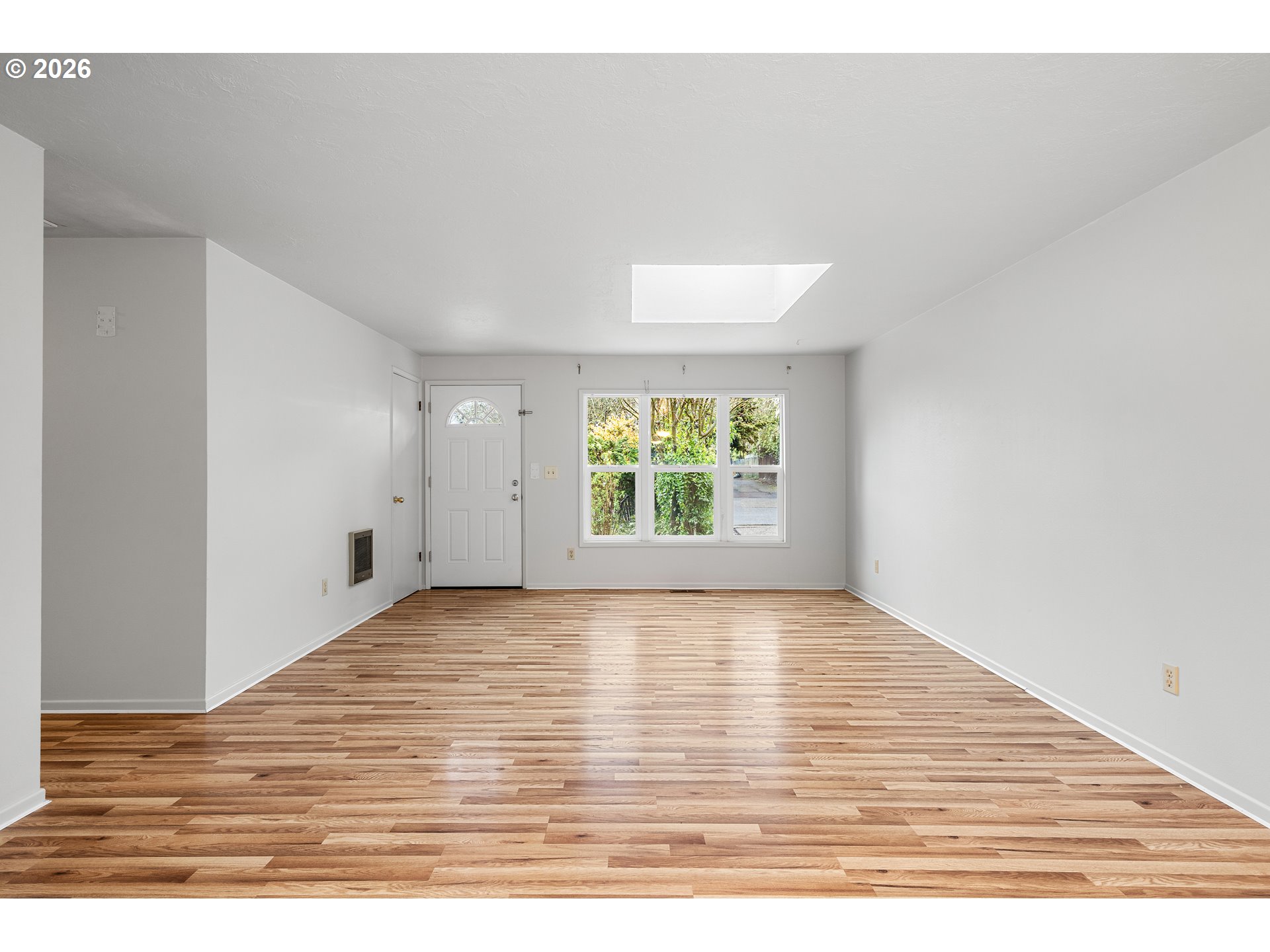 5803 Southwest 56th Avenue Portland, OR 97221 - Photo 9 of 31