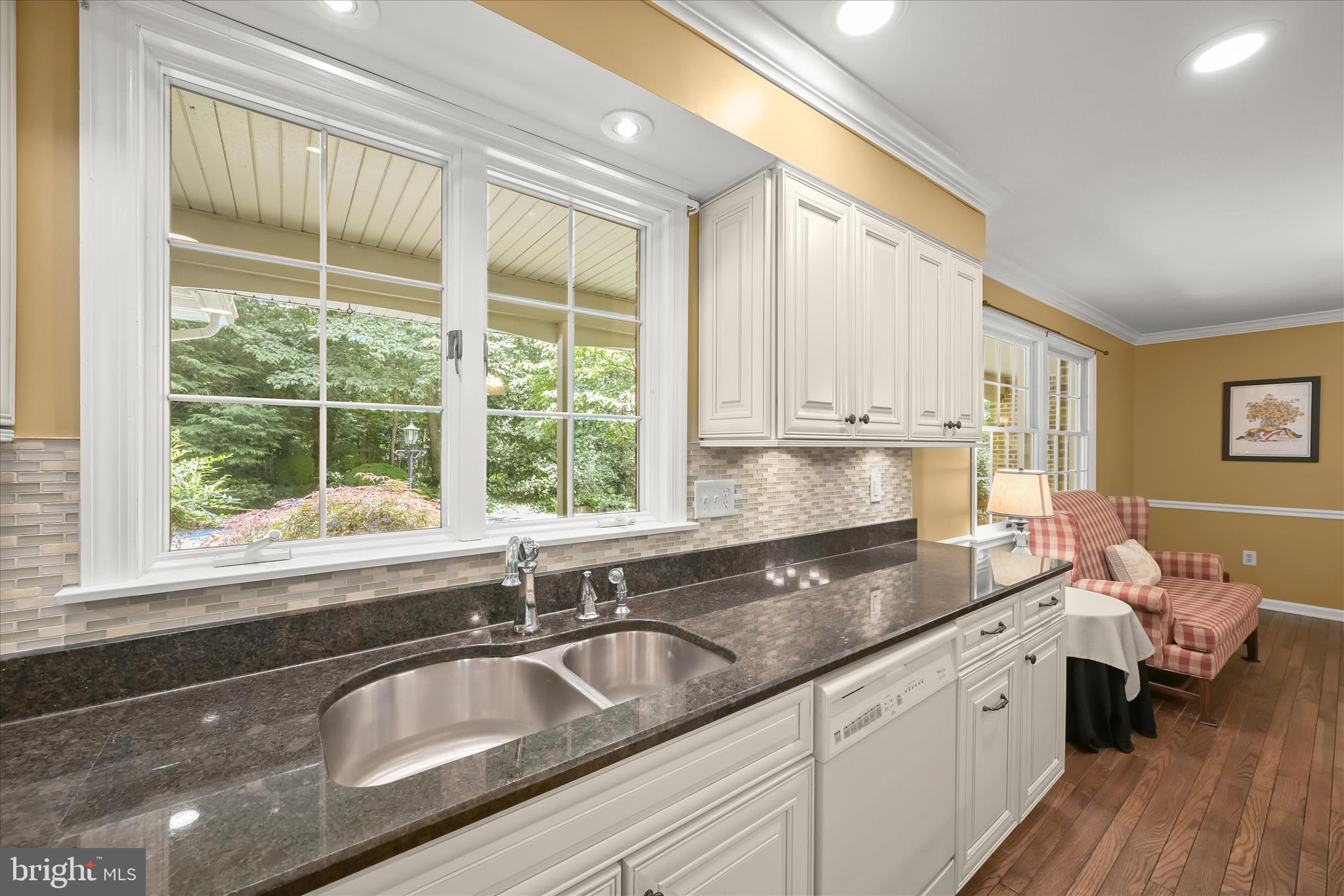3391 Salem Bottom Road Westminster, MD 21157 - Photo 12 of 82 Granite Countertops - Hardwood Floors