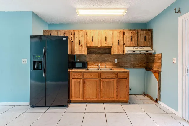 $2,050 | 2658 Southeast Amherst Street, Stuart, FL 34997