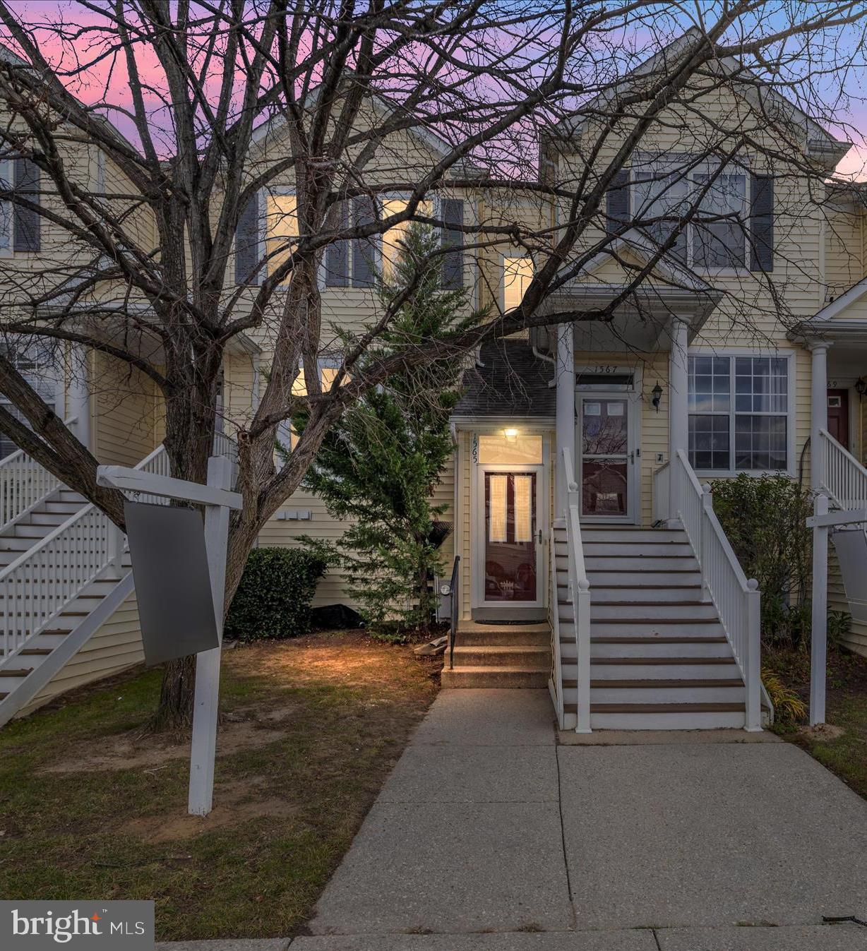 Welcome to 1565 Fallowfield Court