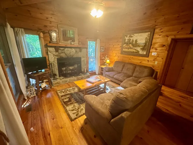 $339,900 | 135 Tomahawk Trail, Blue Ridge, GA 30513