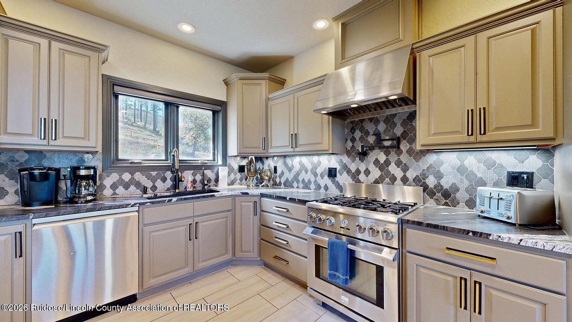 316 Eagle Creek Canyon Road Ruidoso, NM 88345 - Photo 14 of 100 Gallery Image 14