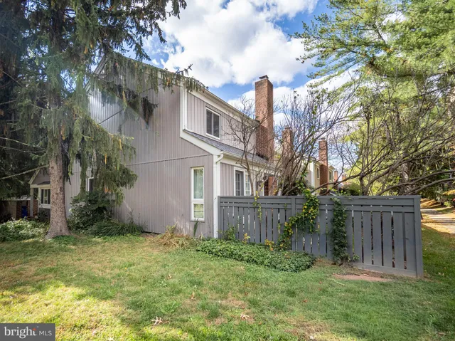 $537,500 | 20638 Highland Hall Drive, Montgomery Village, MD 20886