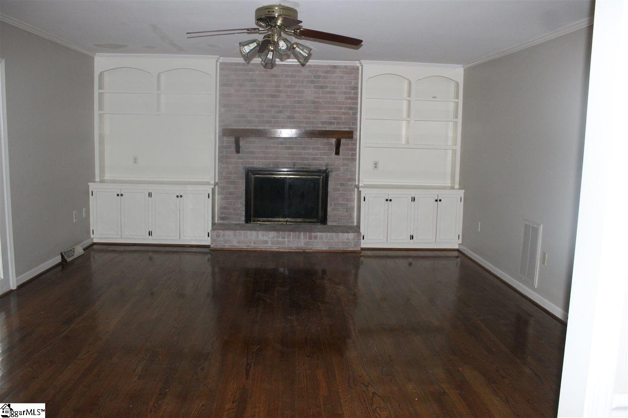 105 Timberstone Way Simpsonville, SC 29681 - Photo 10 of 27 Gallery Image 10