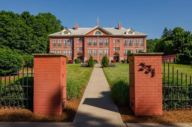 $2,495 | 231 Main Street, Owego, NY 13827