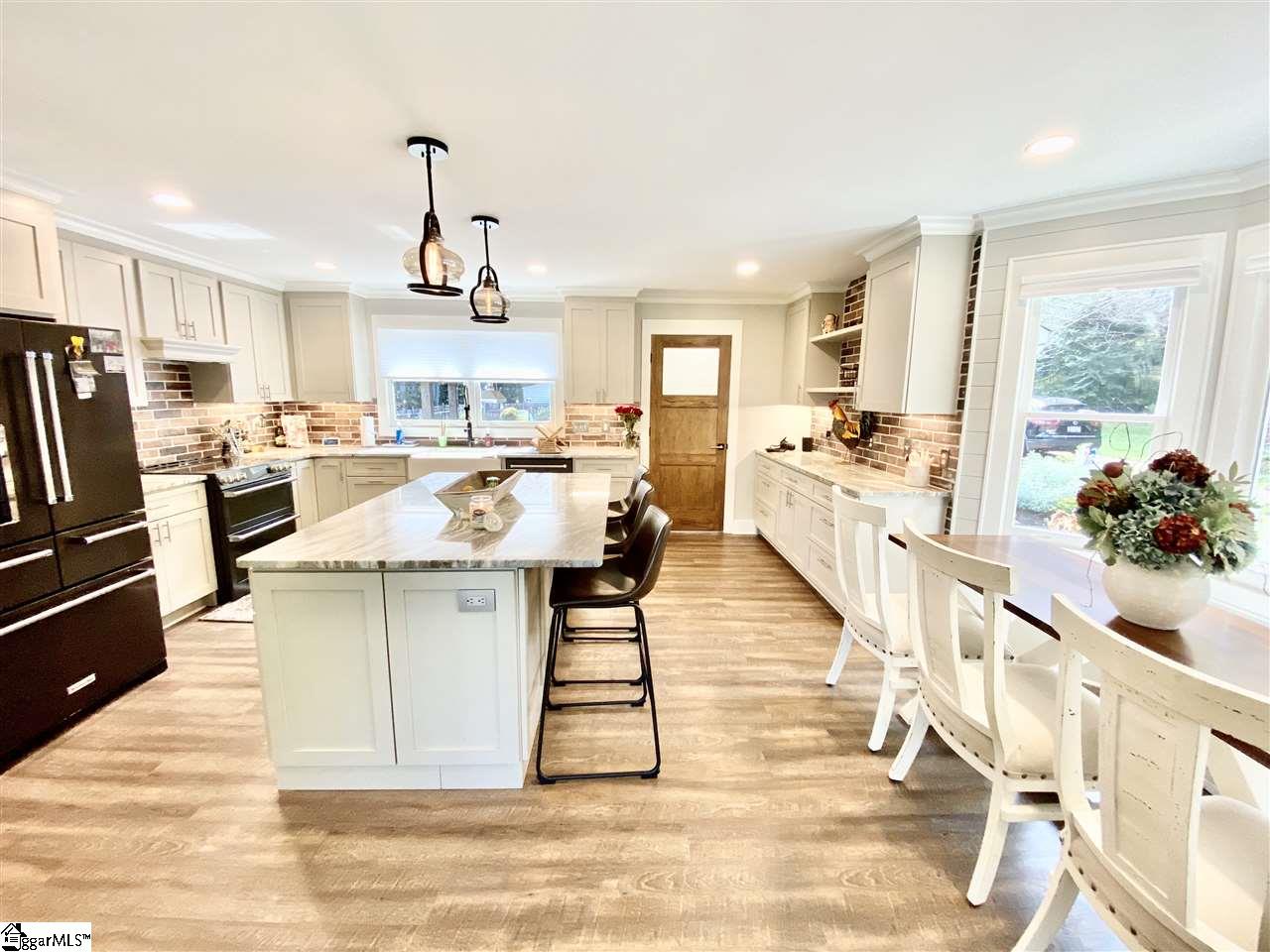 210 Surrey Lane Anderson, SC 29621 - Photo 5 of 35
