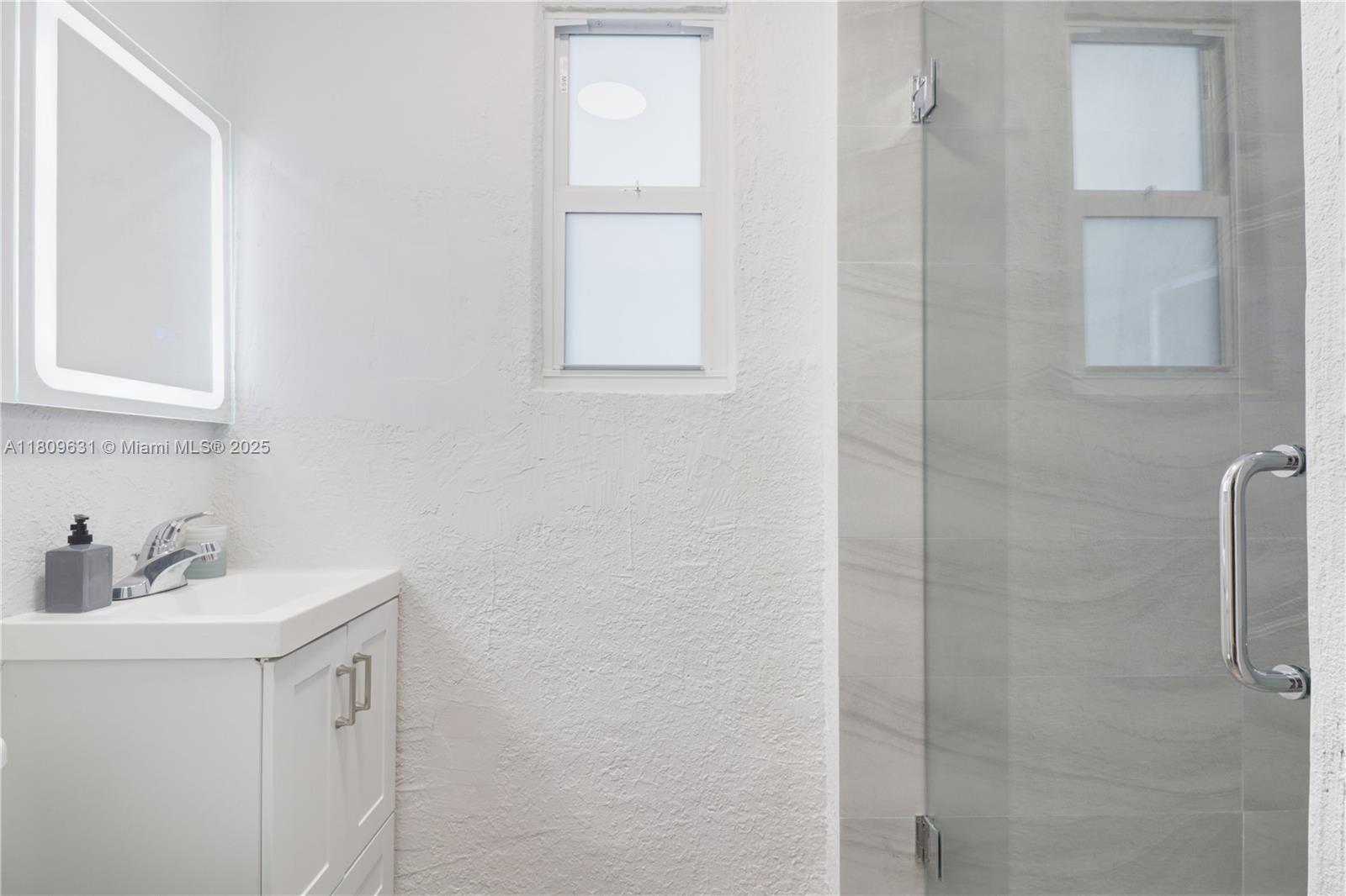 6039 Southwest 38th Street Miramar, FL 33023 - Photo 16 of 28