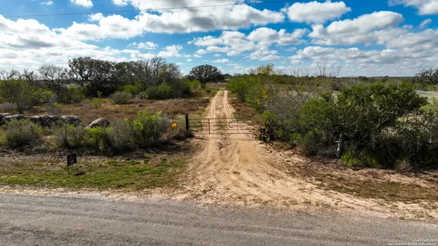 $1,731,665 | 0 Cr 115 Mineral Tx 78119, Kenedy, TX 78119