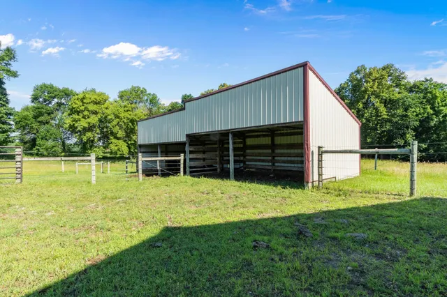 $1,261,000 | 7148 County Road 42 Northeast, Alexandria, MN 56308