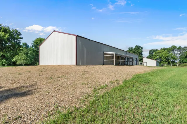 $1,261,000 | 7148 County Road 42 Northeast, Alexandria, MN 56308