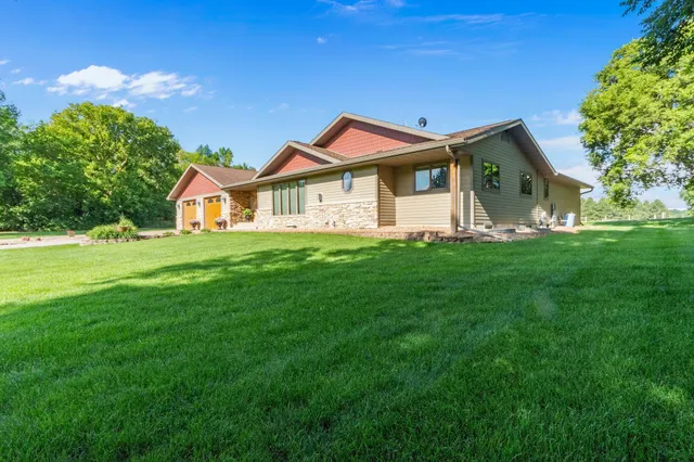 $1,261,000 | 7148 County Road 42 Northeast, Alexandria, MN 56308