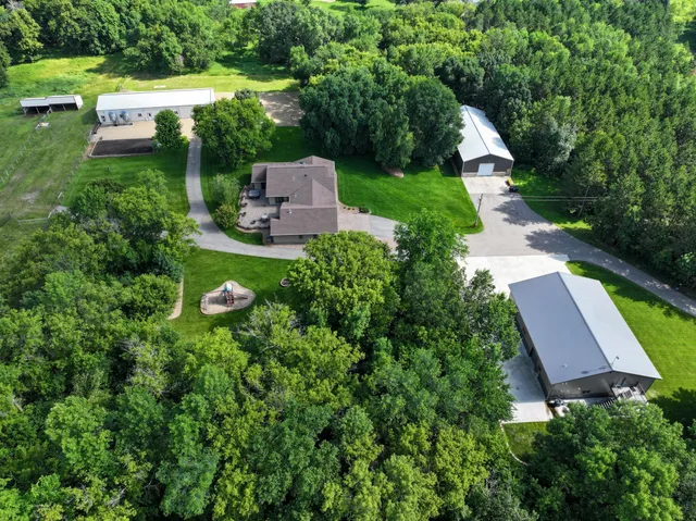 $1,261,000 | 7148 County Road 42 Northeast, Alexandria, MN 56308