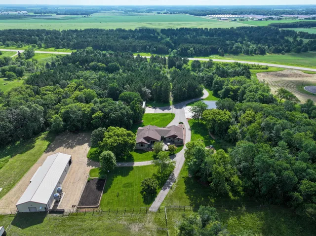 $1,261,000 | 7148 County Road 42 Northeast, Alexandria, MN 56308