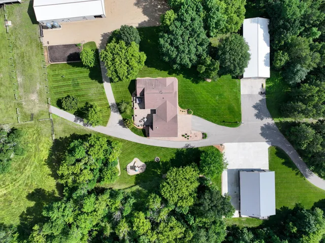 $1,261,000 | 7148 County Road 42 Northeast, Alexandria, MN 56308