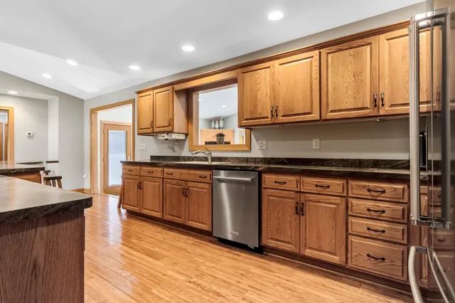 $1,261,000 | 7148 County Road 42 Northeast, Alexandria, MN 56308