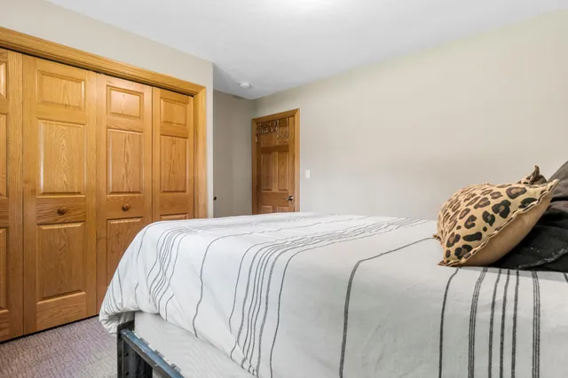 $1,261,000 | 7148 County Road 42 Northeast, Alexandria, MN 56308