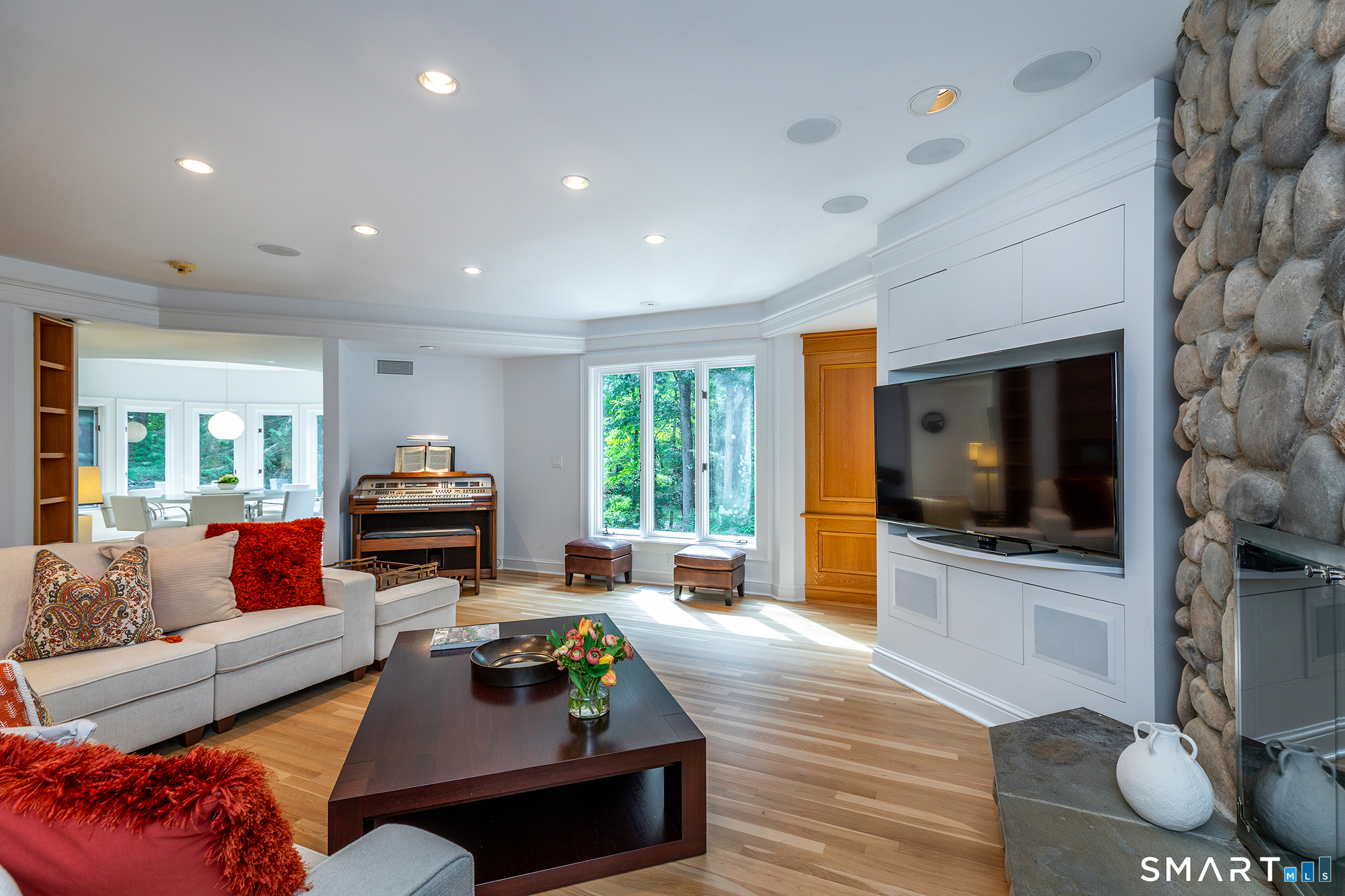 115 Limekiln Road Redding, CT 06896 - Photo 16 of 40 Gallery Image 16